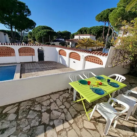 Escapada A 400m De La Playa Con Piscina Comun En L'escala - Hisp-236-178 Torroella de Montgrí